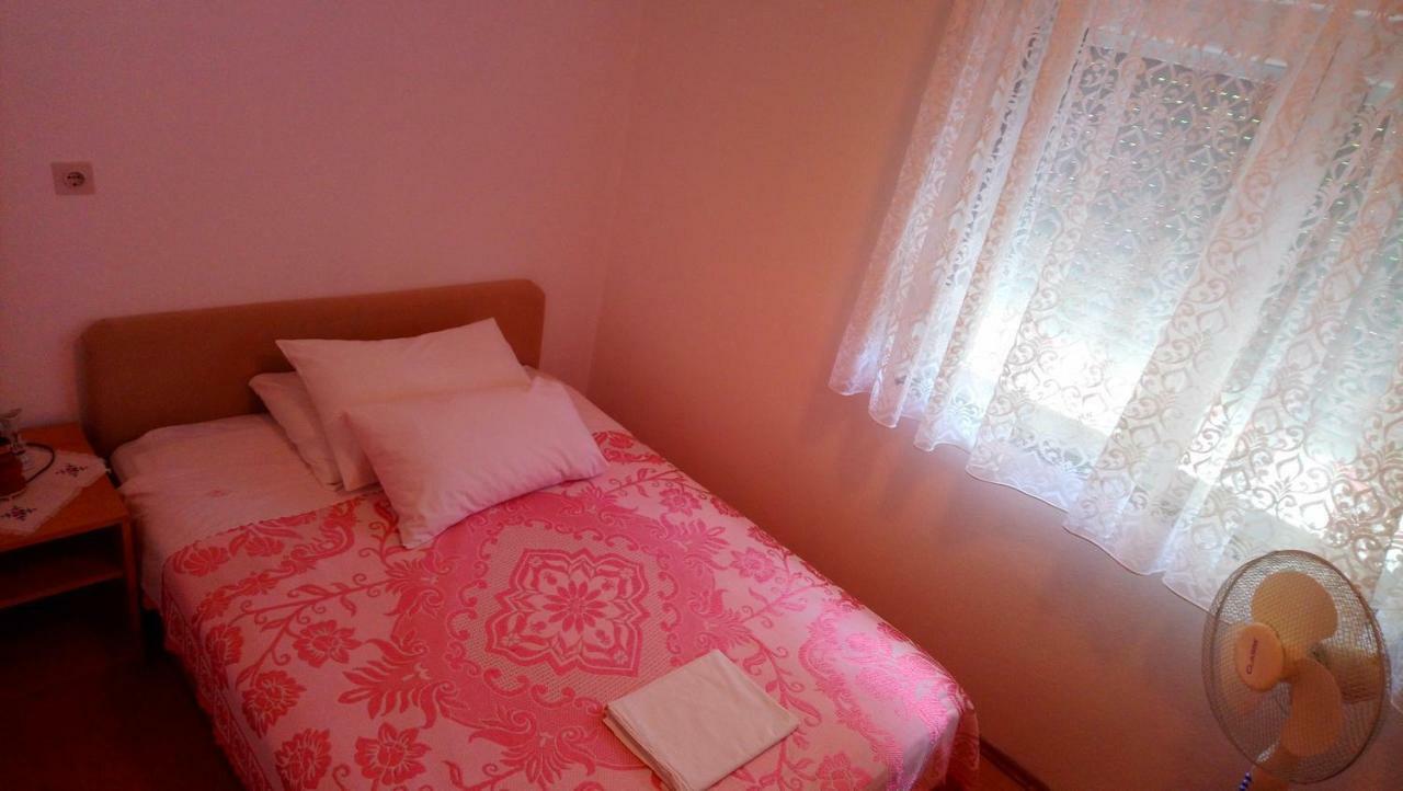 Apartmani Nimcevic Biograd Na Moru Eksteriør billede